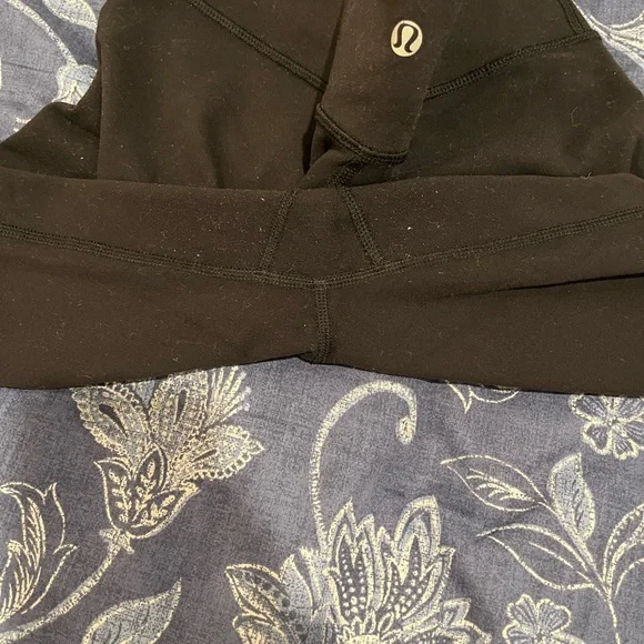Lululemon Bundle crop legging and bra Xs/small - Picture 6 of 16